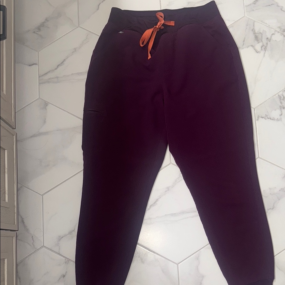 Figs women's Deep Purple Zamora™ High Waisted - Jogger Scrub Pants